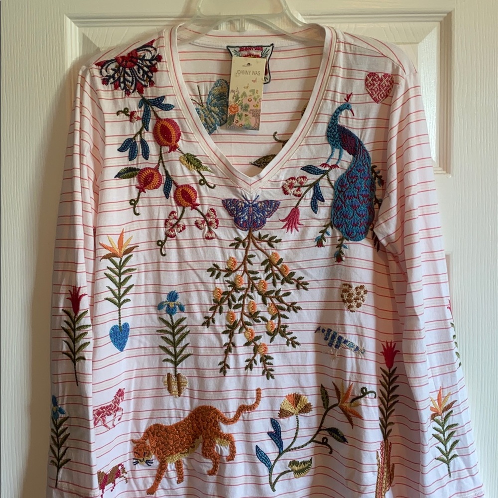 Johnny Was Adele embroidered long sleeve tee - Picture 3 of 7